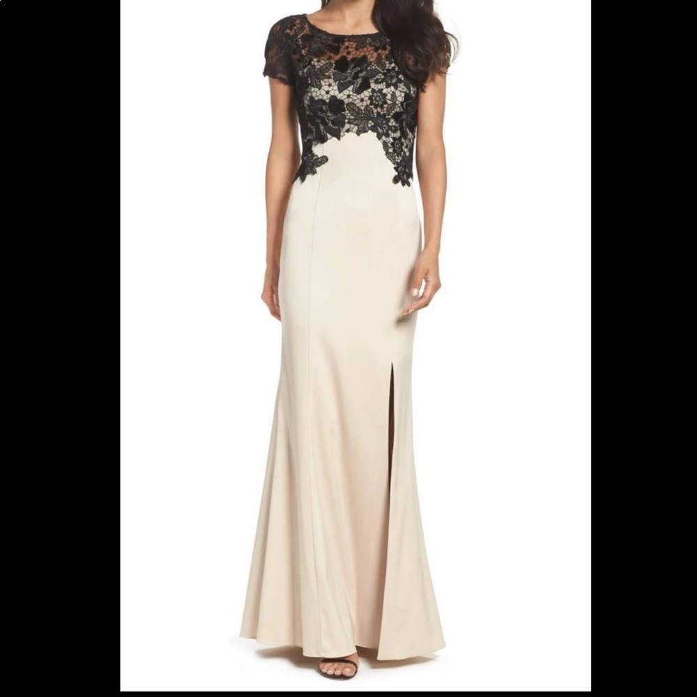 Adrianna Papell - Floral Lace Sheath dress